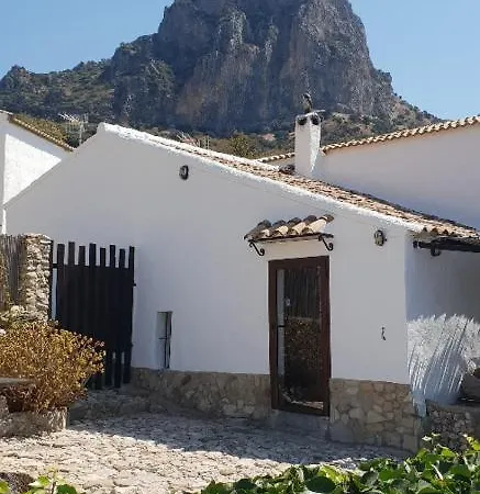 منزل ريفي Cortijo El Pajar *